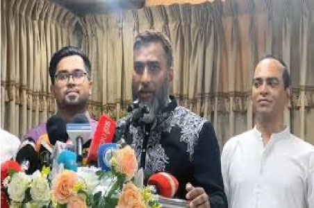 ফ্যাসিবাদ ফিরলে দ্রুত পতন ঘটবে : হুঁশিয়ারি ইসহাক সরকারের