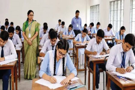 এইচএসসি ও আলিম পরীক্ষা শুরু : অংশ নিচ্ছেন ১২৭০০০০ শিক্ষার্থী