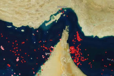 হরমুজে উত্তেজনা : আইআরজিসির তৎপরতায় সরে যায় মার্কিন বাহিনী